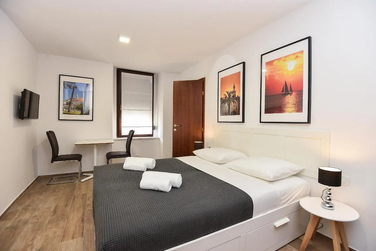 Pensionat Old Town Inn Pula