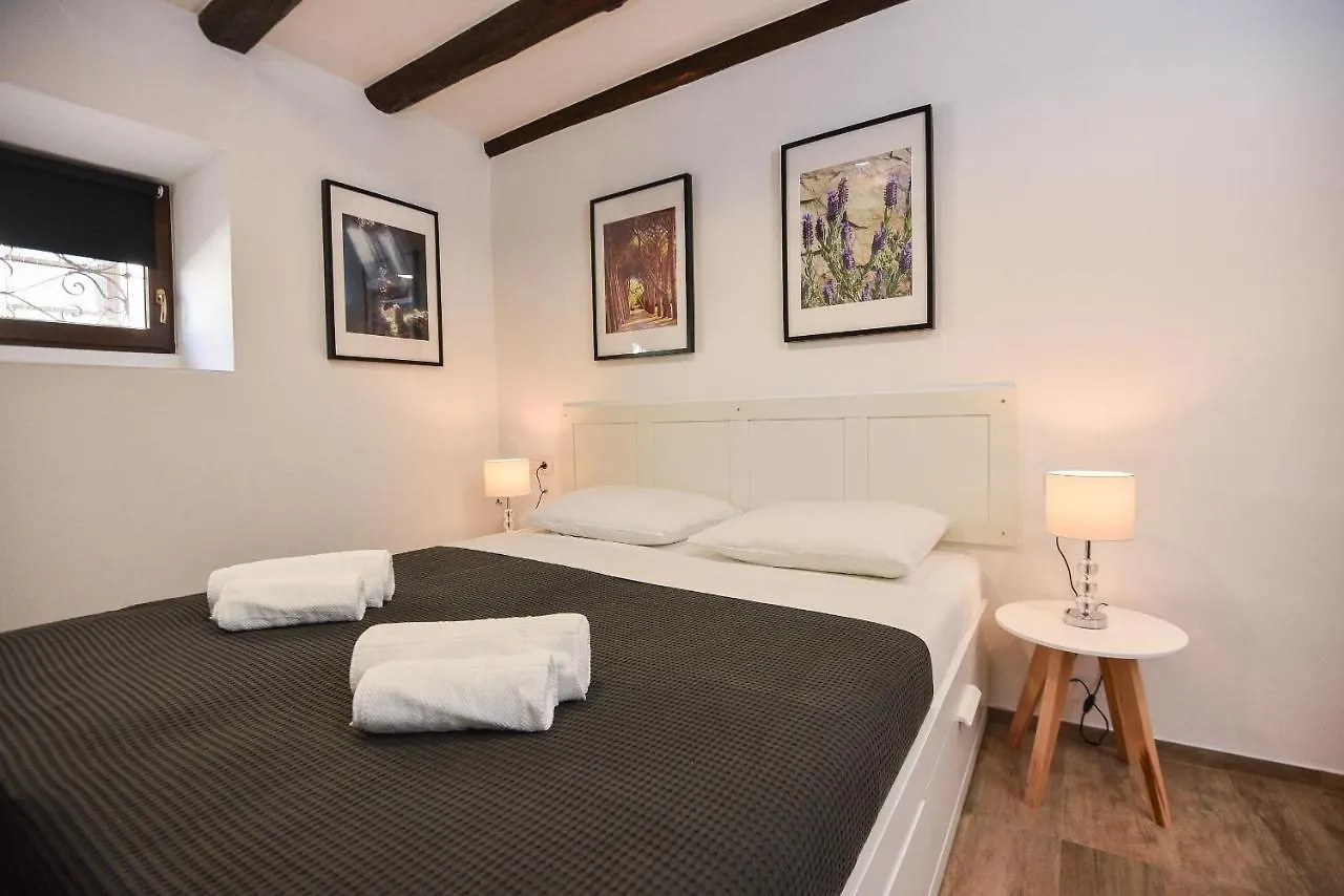Old Town Inn Pula